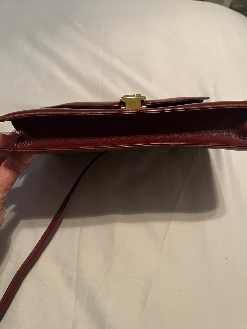 Classic Burgundy Leather Shoulder Bag with Gold Hardware - Picture 6 of 14